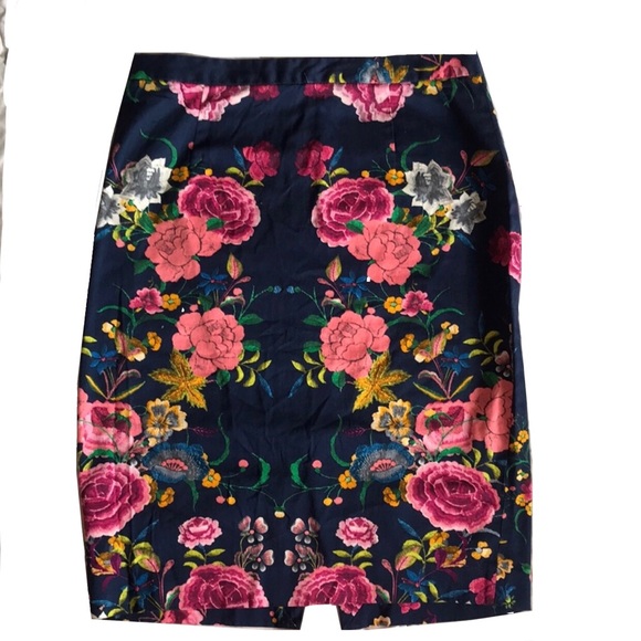 Zara High Waist Flowers Navy Blue Pencil Skirt - Picture 3 of 4